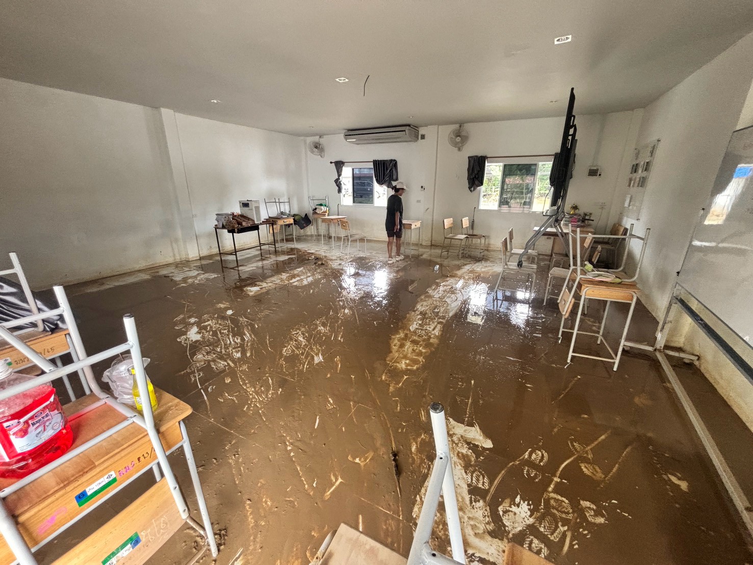 ภายในห้องเรียน EP หลังน้ำท่วม